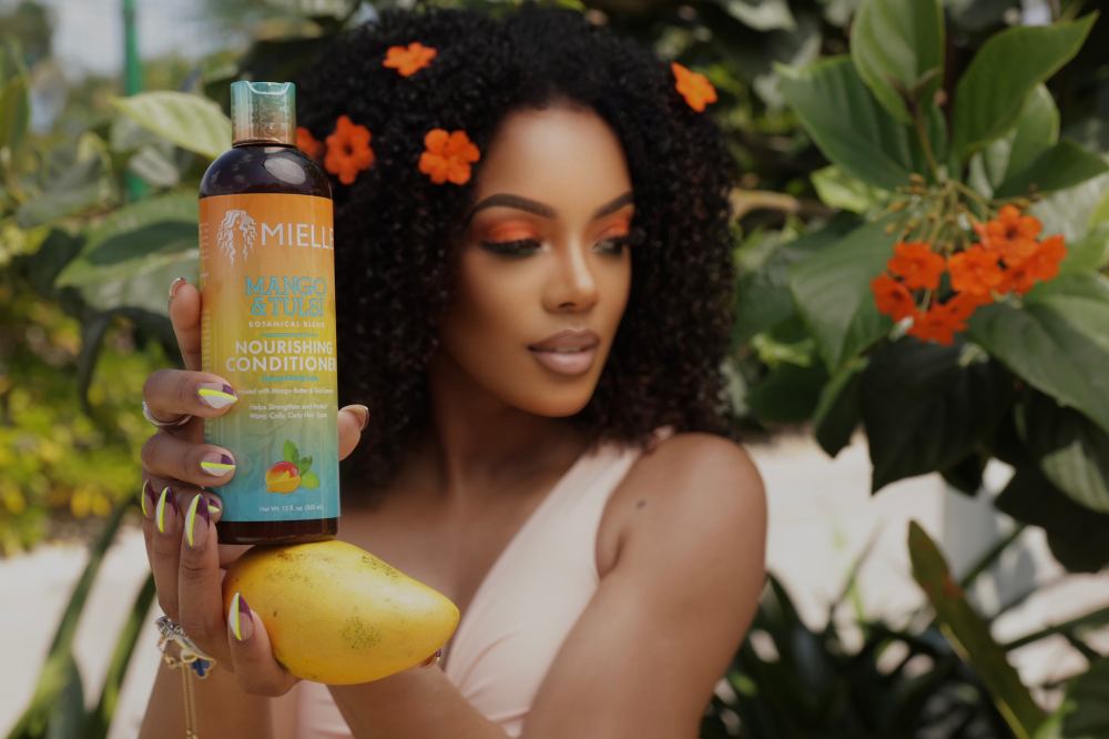 Mango & Tulsi Leave-in Conditioner